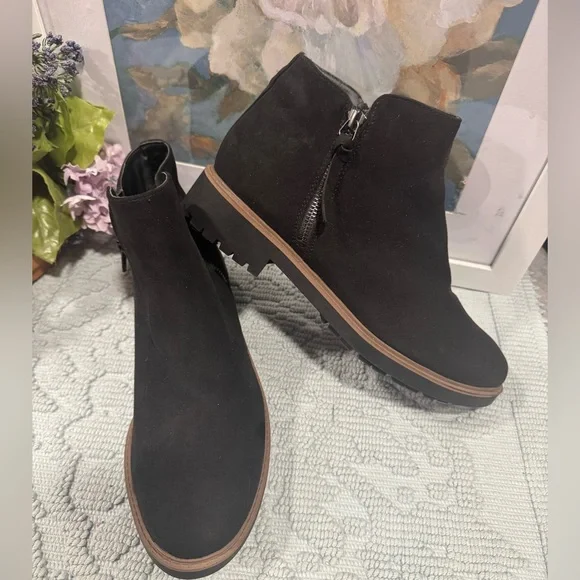 Esprit Saige women's black ankle boot, size 9.5 - Picture 2 of 6